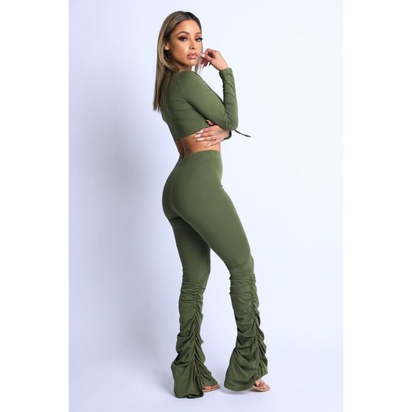 Women Stylish Tie Front Long Sleeve Crew Neck Top and Matching Ruched Pants Sets - Picture 8 of 11